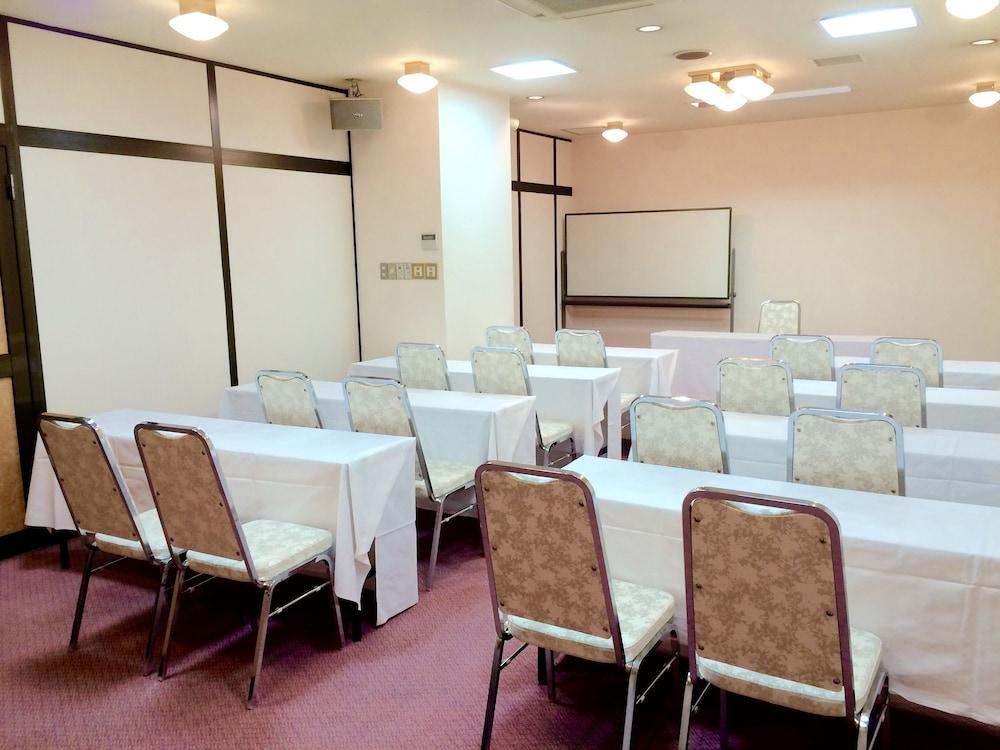 Koriyama Washington Hotel Esterno foto